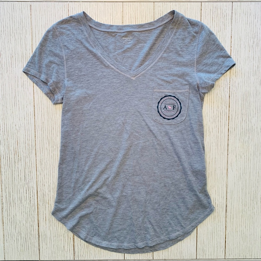 Abercrombie v-neck pocket tee